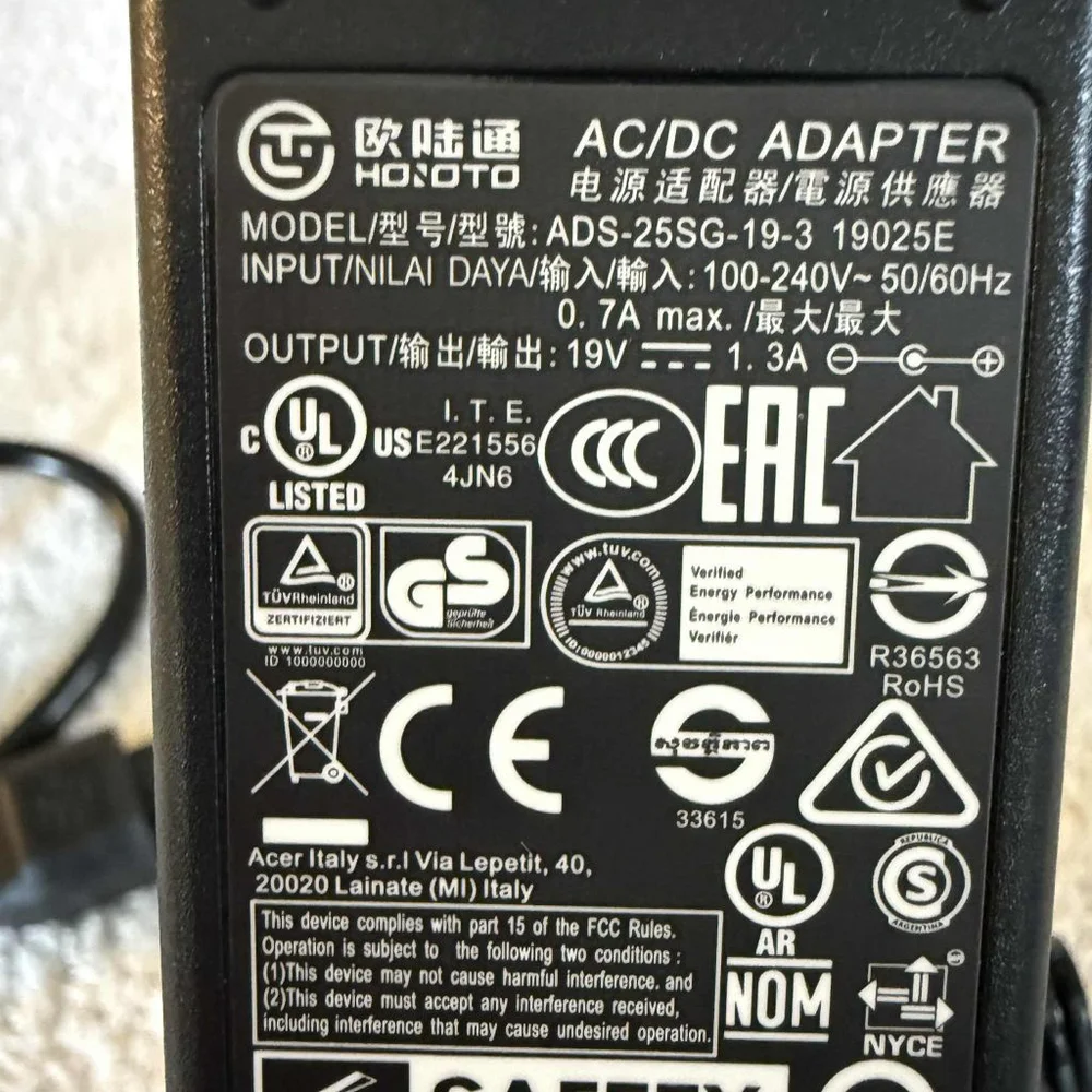 HONOTO AC/DC Power Adapter Black